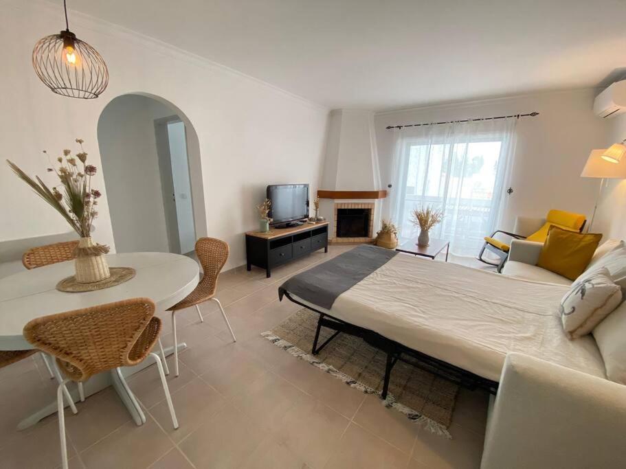 Apartamento Amparo-T2 C/Piscina Carvoeiro  Exteriér fotografie